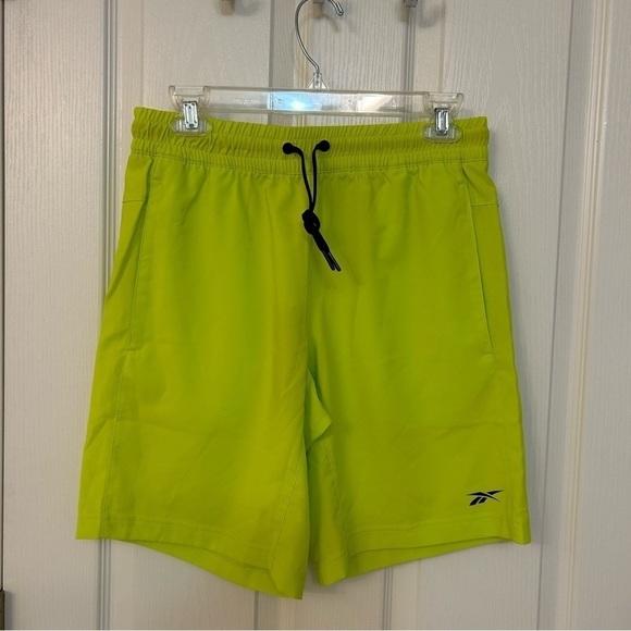 Reebok WORKOUT READY WOR Woven SHORTS in Acid Yellow Size S - Picture 7 of 10